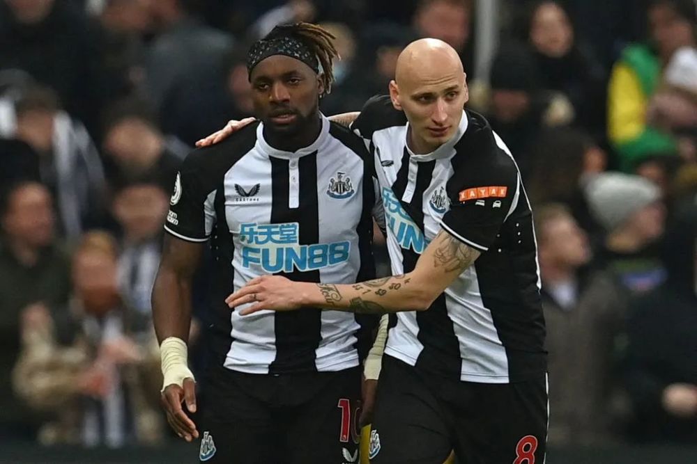  戈登千里走单骑破门纽卡斯尔不敌埃弗顿遭零封