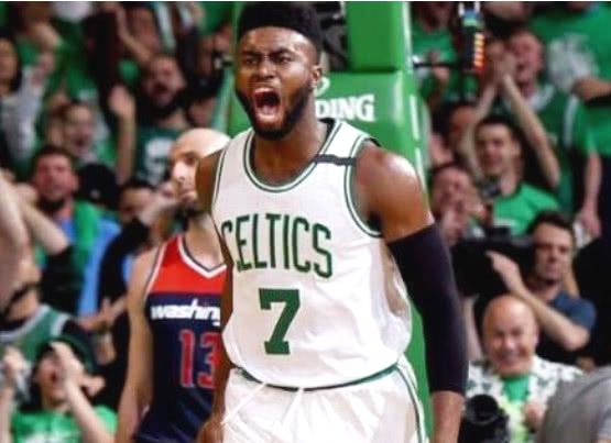  杰伦布朗砍下三十分绿军轻取魔术队