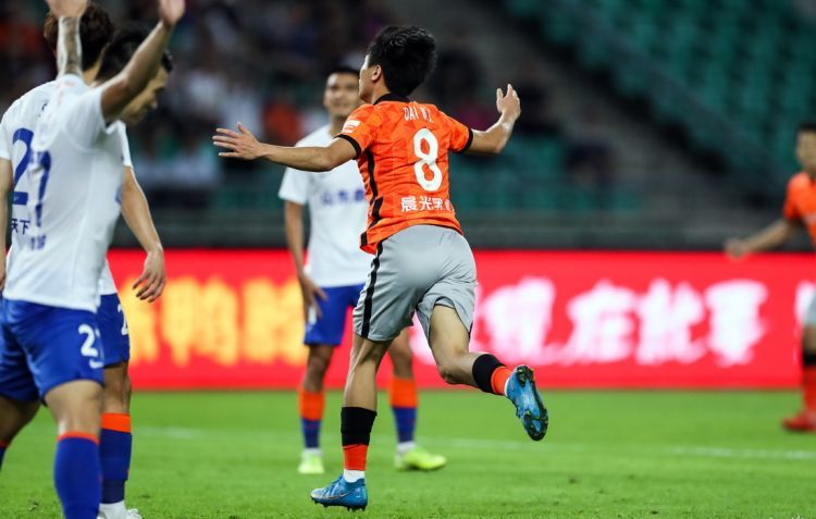  克莱蒙黑马姿态尽显逼平联赛领头羊