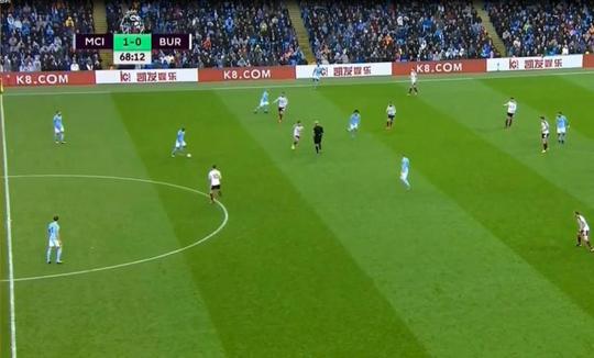  曼城锋线多点开花，客场三球完胜切尔西登顶积分榜